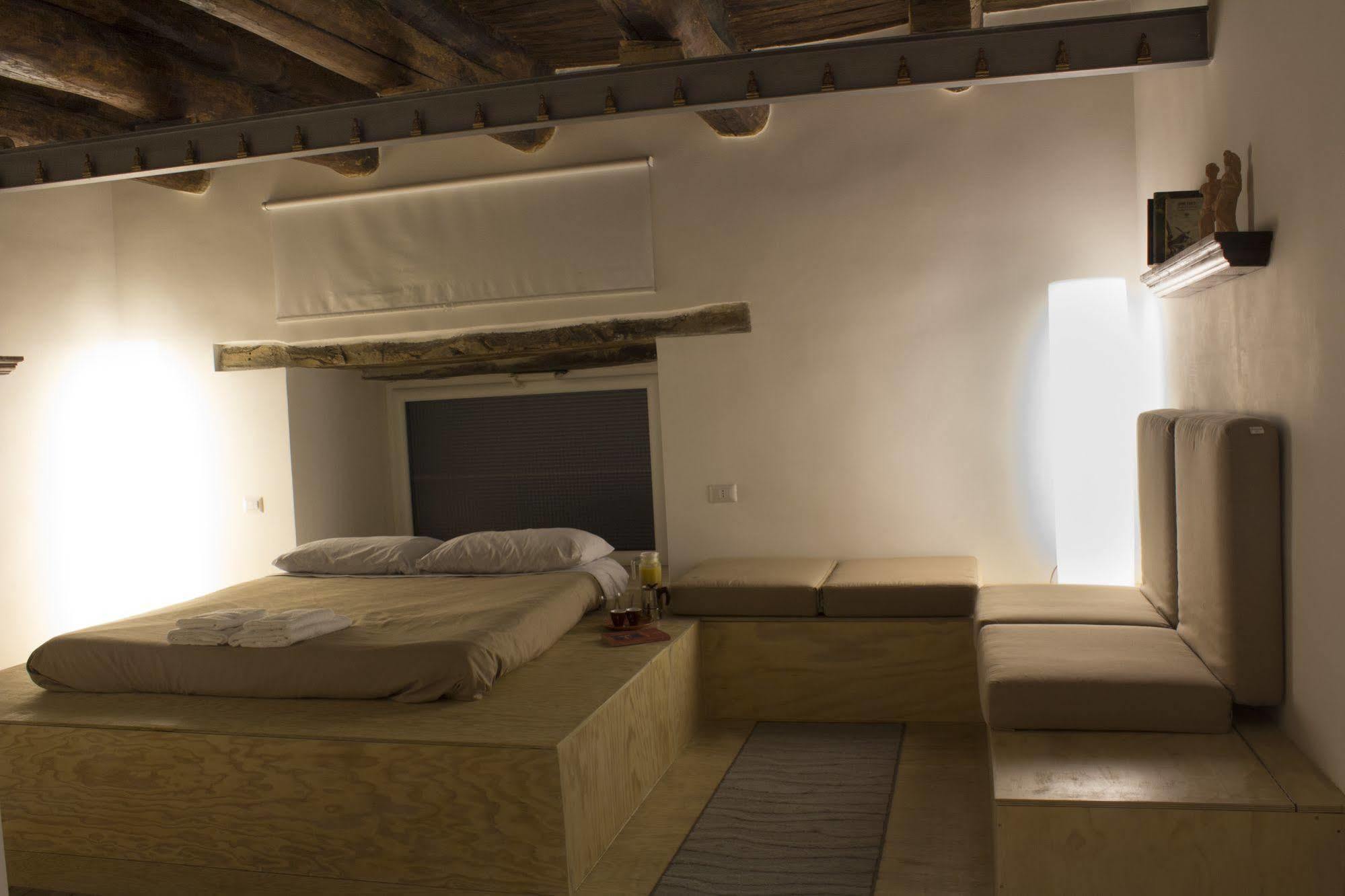 Bed & Breakfast Casa Latina 3*